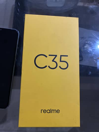 REALME C35