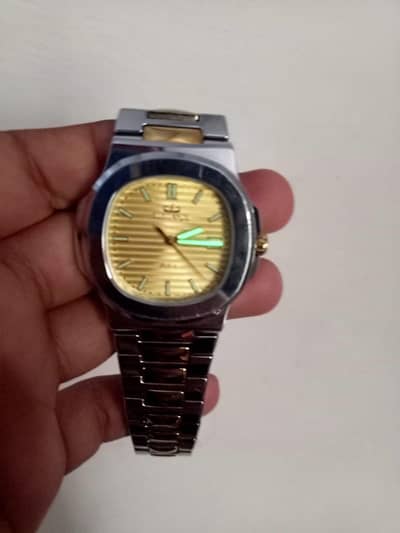 elegance watch for sale 10 by 10 condition