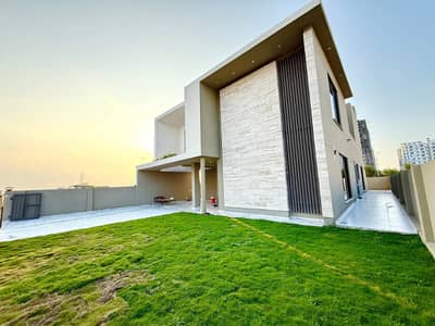 Bahria Town Phase 8, Kanal Designer House Available On Investor Rate