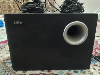 Edifier multimedia Theater R251  with 3 rear . rear mean speaker