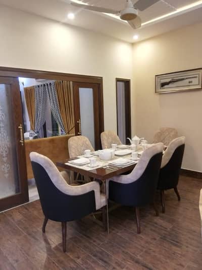 272Sqyards 5Bedrooms Villa available for Rent 03073151984