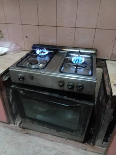 Cooking range for sale.