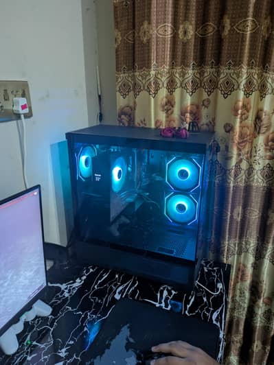 core i5 12 gen with 6gb 1660 super graphic card only 6 month use ha