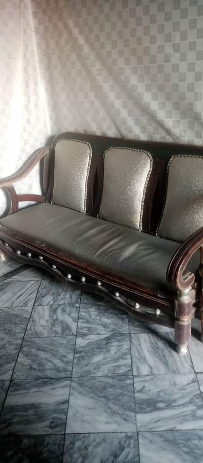 Sofa set for sale in Madni Colony Bahawalnagr