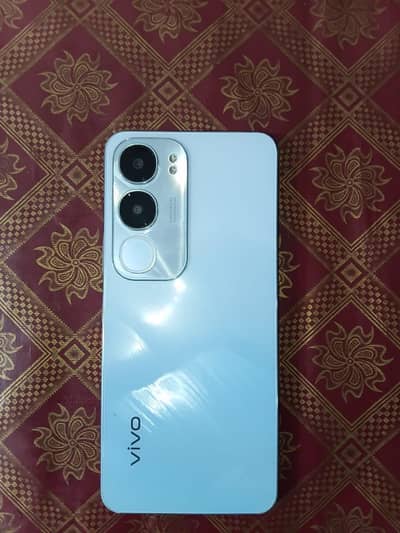 Urgent sale serios buyer contact me only 3months used (6gb 128gb)