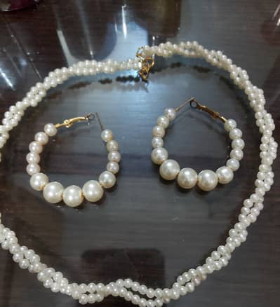 Pearl jewelry