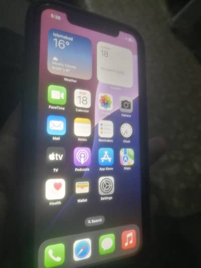 iPhone 11 jv 64 gb face I'd ok batery 100 panel achy wala change