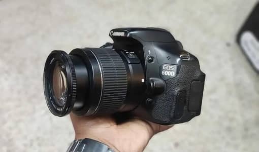 Canon 600D Dslr Camera