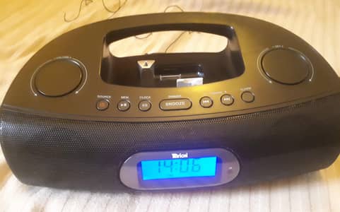 Tevion Audio Music Doc System