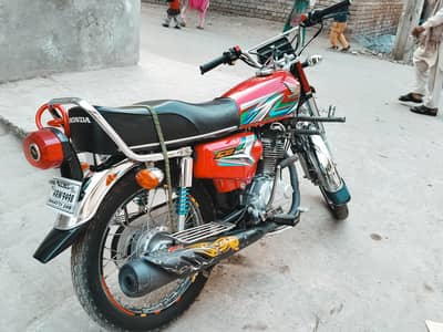 Honda 125 Total Genuine Bike