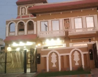 Beautiful 10 Marla House for sale -Prime location & Modern Design