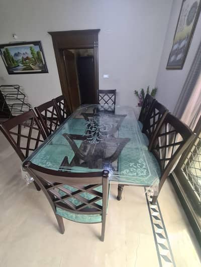 Dining Table & Chairs