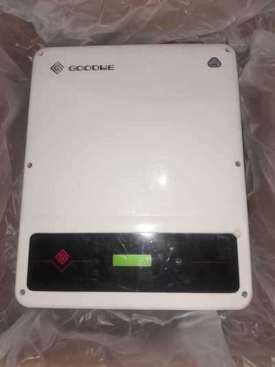 brand  New Goodwe G2  + All Accessories