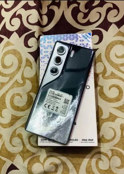 Camon 40 pro 256/8GB Ram with all assories