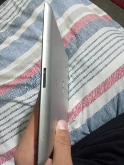 bilkul ok ha bas front button  nhi chalta  Baki sab ok ha