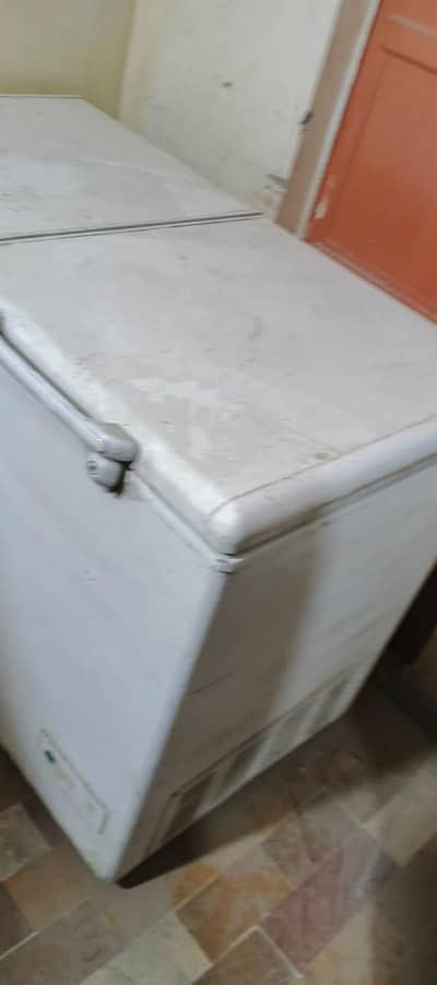 Malik shop ka sab saman ha