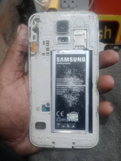 Samsung s5.  pta approve. only board. pannel khrab he