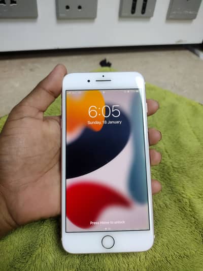 iPhone 7plus 128gb pta approved