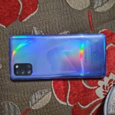 urgent sale exchange possible my wattsapp 03354612418