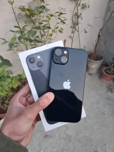 IPHONE 13 (WITH BOX)