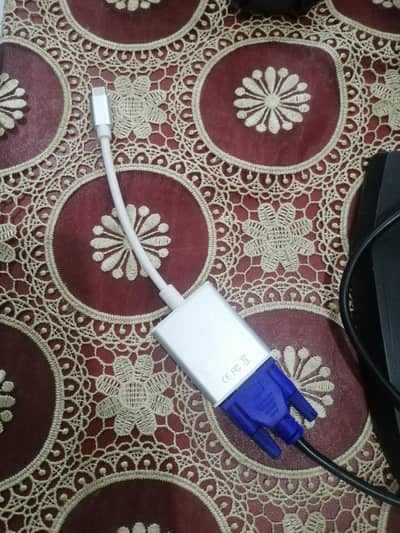 VGA to C-type Connector