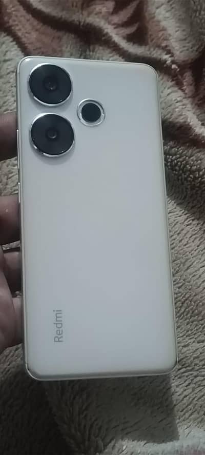 Poco F6 same Redmi Turbo 3