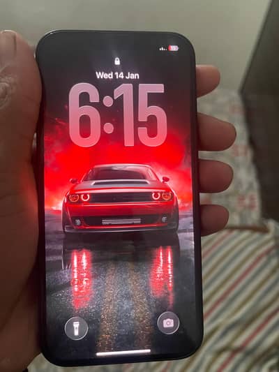 iphone 13 jv 10/10  in good condition