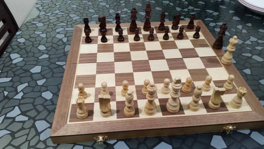 Amerous Magnetic Wooden Chess Set for sale