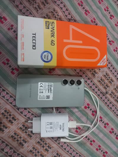 Techno Spark 40 Pro 16/256 gb