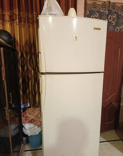 Dawlance Full Size Refrigerator – Excellent Working Condition