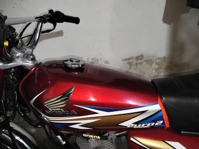 Honda 125 lash condition no scratch geniun engine No Falt All ok bike