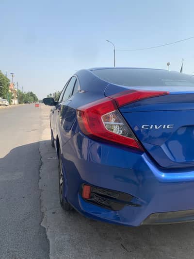 Honda Civic X 2017 end in good condition