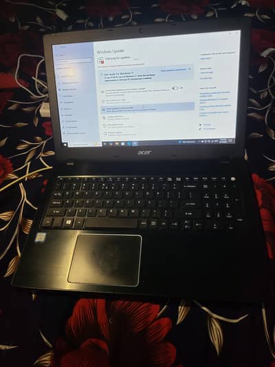 Acer i5 7th gen 8gb ram 128gb m2 ssd