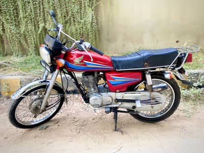 Honda CG 125 2008 Karachi No 90 percent Genuine Original Seald Chamber