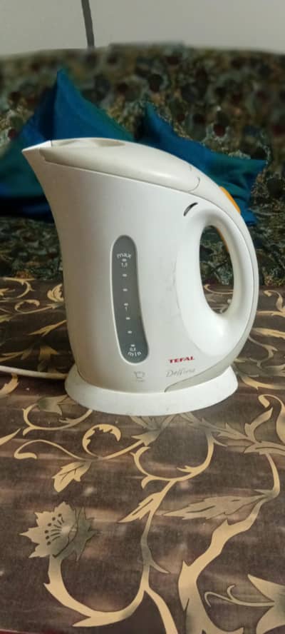 electric kettle