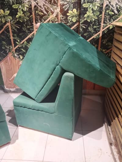 Single seater 4 sofas