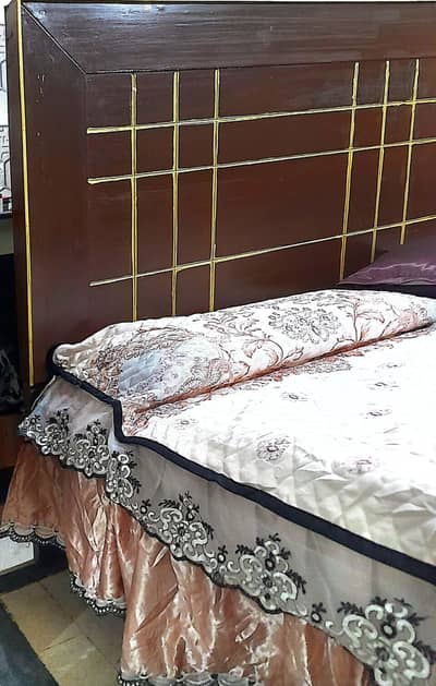 Double Bed/ Wooden bed/ Bed set/ Bed sale