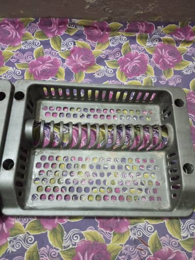 I am selling my bartan stand