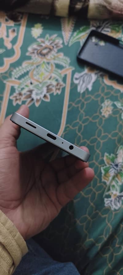 Samsung A06 in lush condition