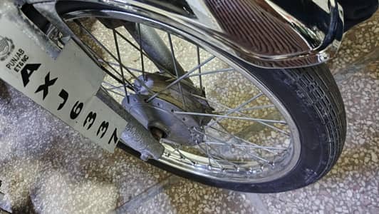 United US CD 70  (0322-3276769)