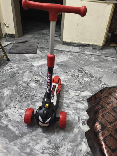 scooties for sel bilkul new hai boht km use hue hai