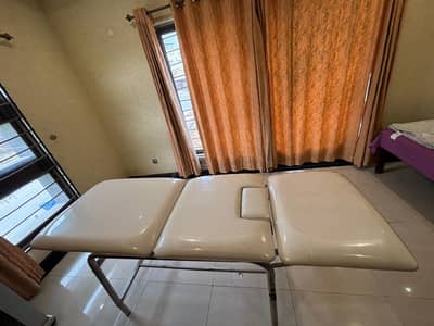 Medical examination bed