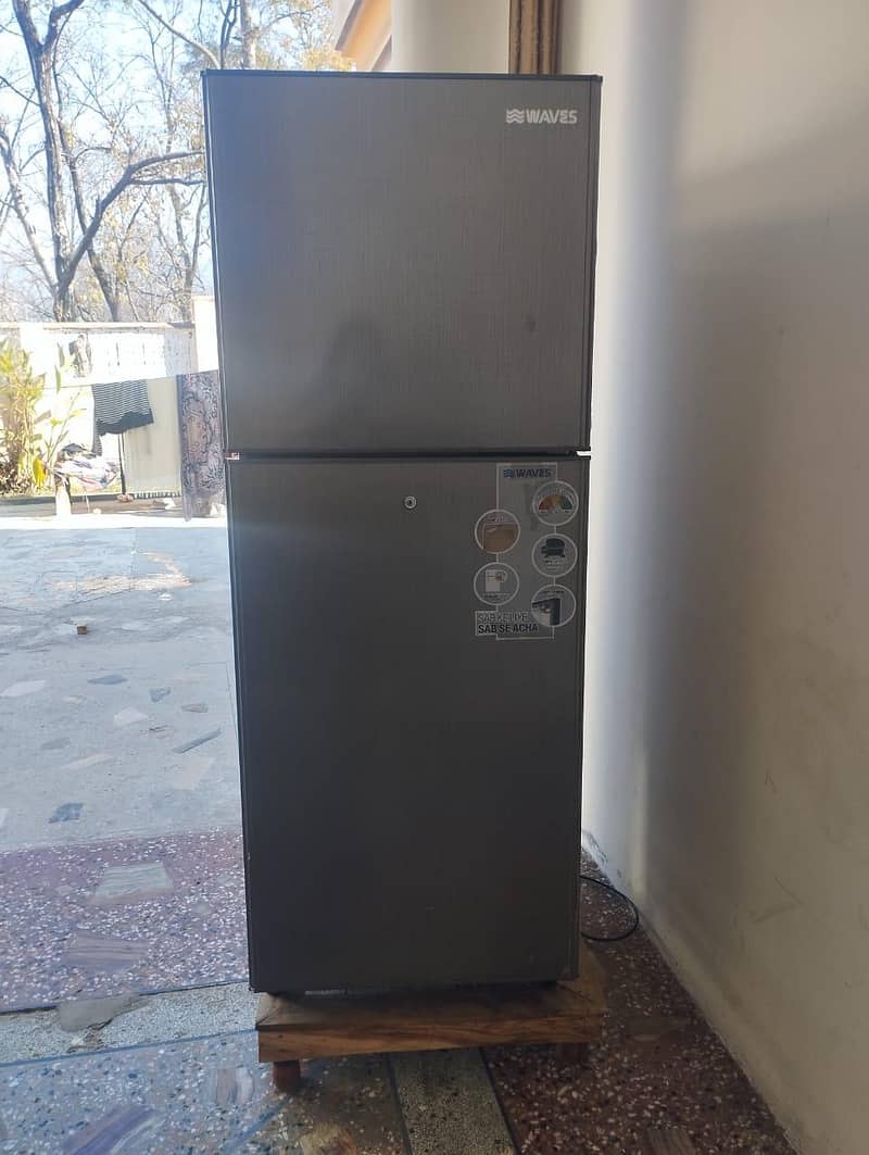 Waves fridge 0