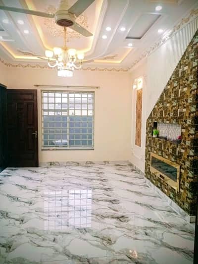 Prime Location Lower Portion For Rent Situated In Rail Town (Canal City)