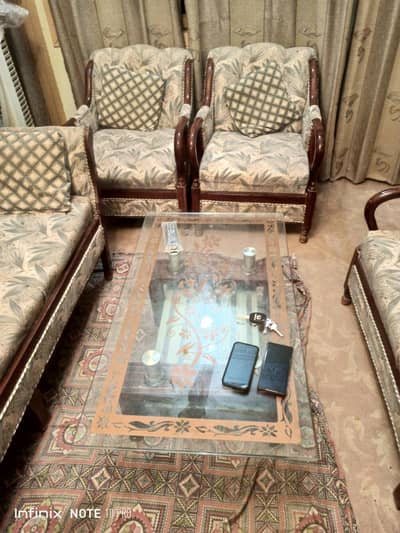 Selling Sofa set seati and glass center table