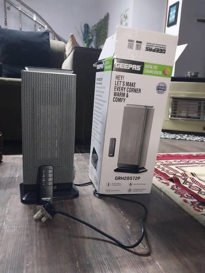 Geepas Digital PTC Ceramic heater