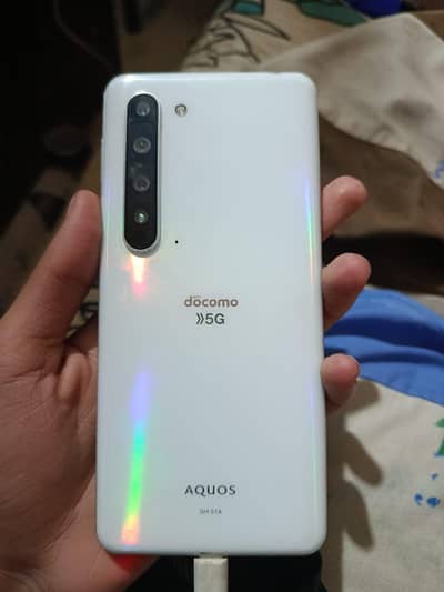 AQUOS R5 docomo 5G.  12:256