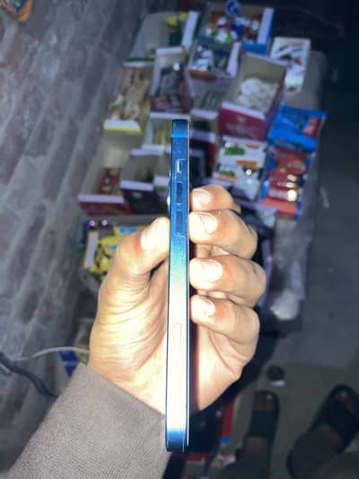 iPhone 13 Factory Unlock