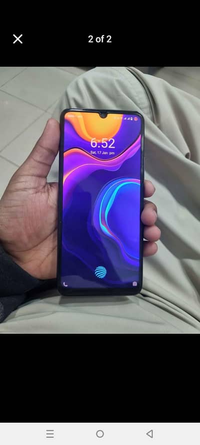 Vivo V20 8/128 GB in display finger