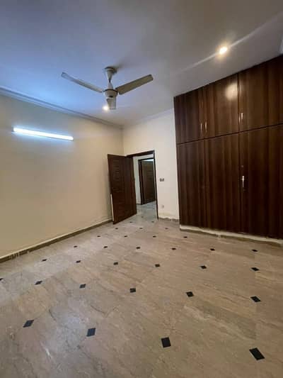 10 Marla Lower Portion For Rent Wapda Town Near Rehmat Market